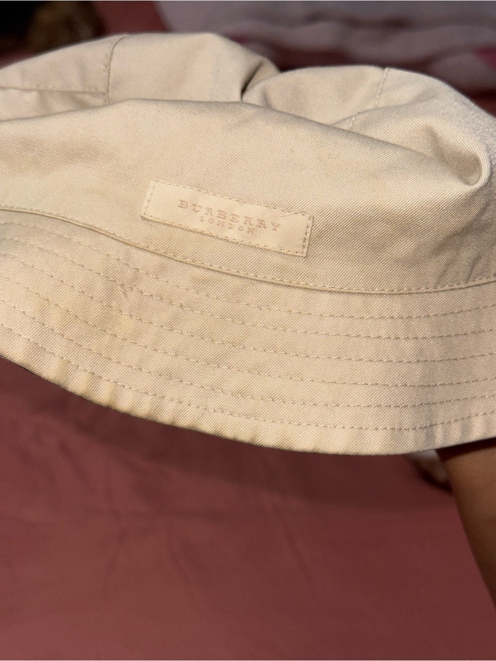 Burberry Beige Tartan Bucket Hat with Black & Red Stripes - Picture 2 of 2